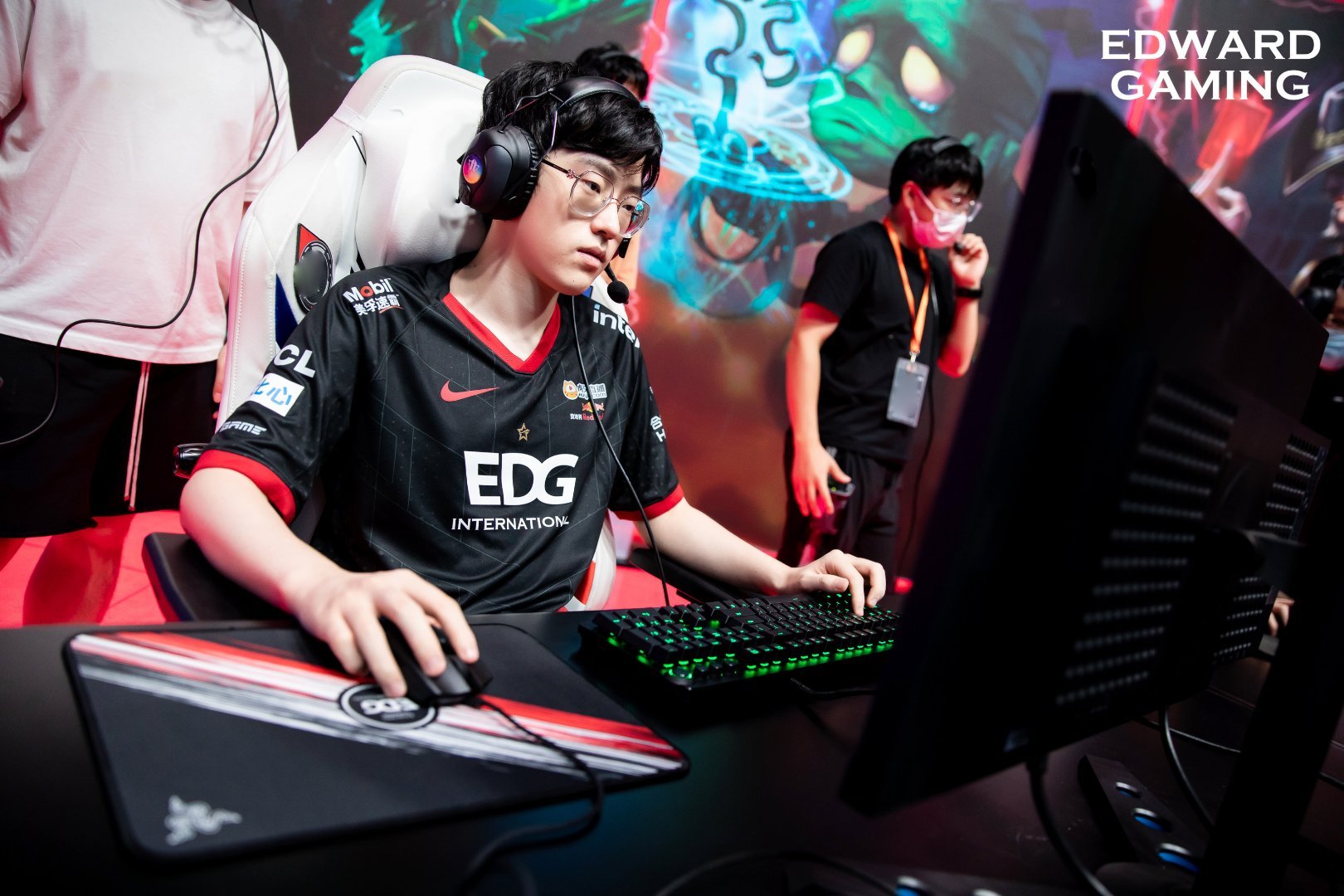 库里纪录片被低估完整版资源在线观看 库里纪录片被低估完整版资源在线观看